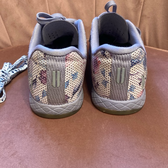 NOBULL - WATERCOLOR FLORAL SNEAKERS - Picture 4 of 9